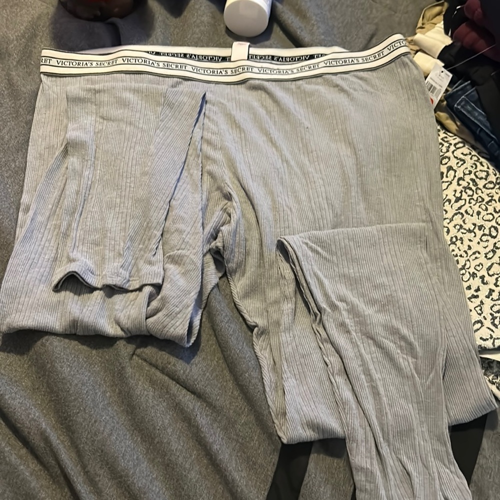 Gary victoria secret leggings